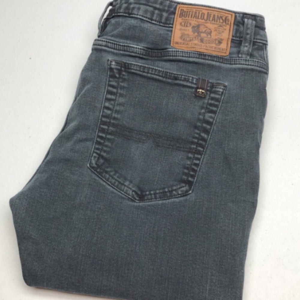 LIKE NEW MENS DAVID BITTON BLACKWASH SLIM FIT PARKER-X JEAN SHORTS W34 ⭐️